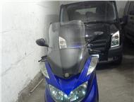 :  Yamaha Majesty 400  Yamaha Majesty 400: 2005 .           . 1)   
