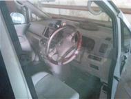 :  Nissan Serena 2002 ,  ,     Nissan Serena 2002.  180000 . , 4WD.  