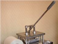 Москва: Настольный запайщик лотков ПС-07 Настольный запайщик (трейсилер) для герметичной упаковки пищевых продуктов (готовых блюд, салатов, суши, полуфабрикат