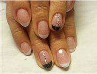 :           ,  (Creative Nail Design, BioGel  ).   8  