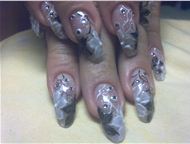 :           ,  (Creative Nail Design, BioGel  ).   8  