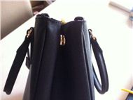 :    Prada Saffiano     2013   .   ,  ,    